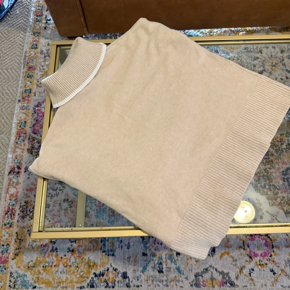 Badgley Mischa Mockneck Oversized Cable-Knit Sweater Cream w/ White Small - Picture 2 of 10